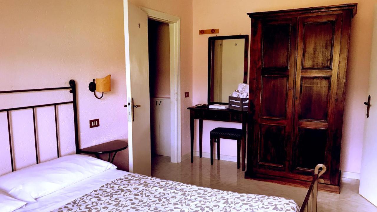 Pian D'Isola Bed & Breakfast Costacciaro Exterior photo