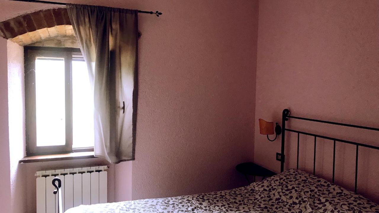 Pian D'Isola Bed & Breakfast Costacciaro Exterior photo