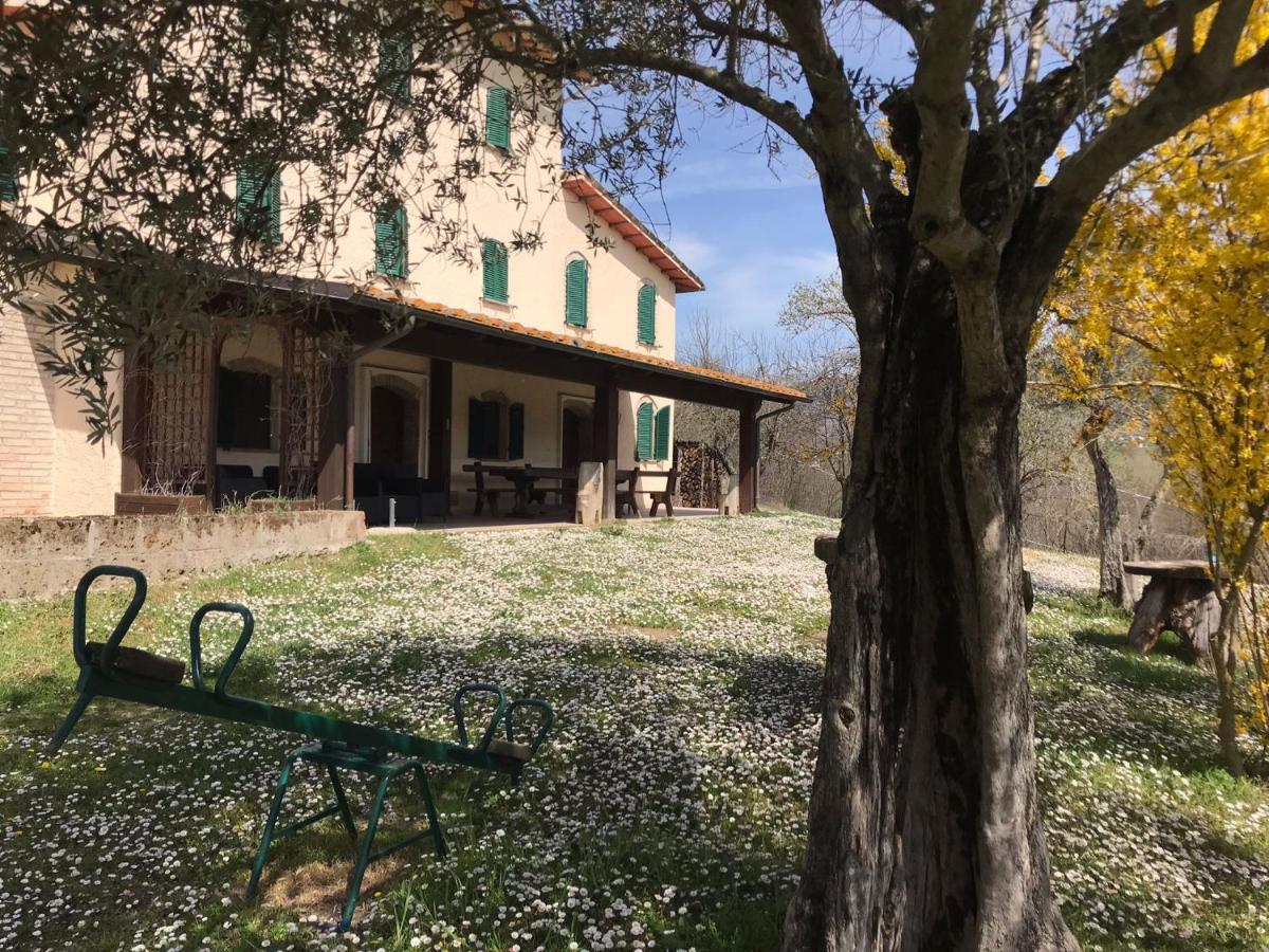 Pian D'Isola Bed & Breakfast Costacciaro Exterior photo